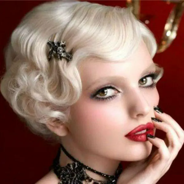 รูปภาพหน้าปกบทความ:"Glam Flapper" ทรงผมสุดวินเทจที่ไม่ว่าจะเก่าขนาดไหนก็ยังดูสวย!