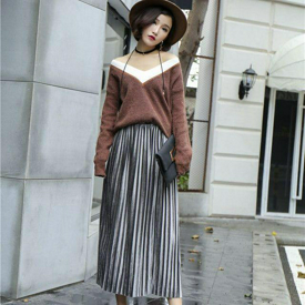 รูปภาพหน้าปกบทความ:รวมไอเดียแฟชั่นกำมะหยี่ (Velvet Fashion) ในสไตล์ เรียบหรู ดูดี