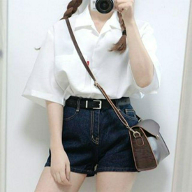 รูปภาพหน้าปกบทความ:ชิคไปอีก! 20 ไอเดียแต่งตัวด้วย 'เสื้อเชิ้ตสีขาวแขนสั้น' ให้ลุคแนวๆ แบบสาวเอเชีย