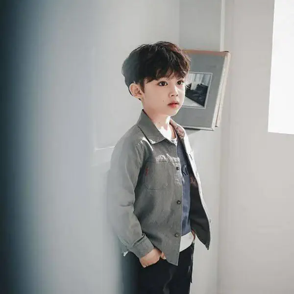 รูปภาพหน้าปกบทความ:เป็นเด็กต้องหล่อขนาดนี้ไหม!!! กับโอปป้าตัวน้อย Lee Daamin ที่หล่อกระชากใจออมม่า ♥
