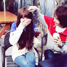 รูปภาพหน้าปกบทความ:8 หัวข้อสนทนา ที่ใช้ชวนหนุ่มคุยจนปิ๊งปั๊ง (。♥‿♥。)*:・゚✧