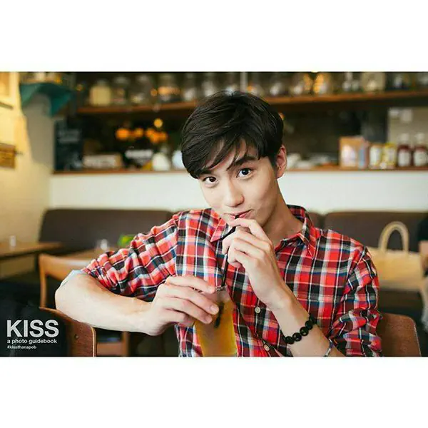 รูปภาพหน้าปกบทความ:"พี่ว้ากหล่อบอกด้วย" ... รวมพี่ว้ากสุดแซ่บรอบรั้วมหา'ลัย ^^