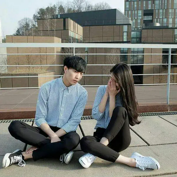 รูปภาพหน้าปกบทความ:เจอหนุ่มที่ปิ๊งครั้งแรก!!! เพิ่งรู้จักกันแบบนี้ ชวนคุยอะไรดีน้า?
