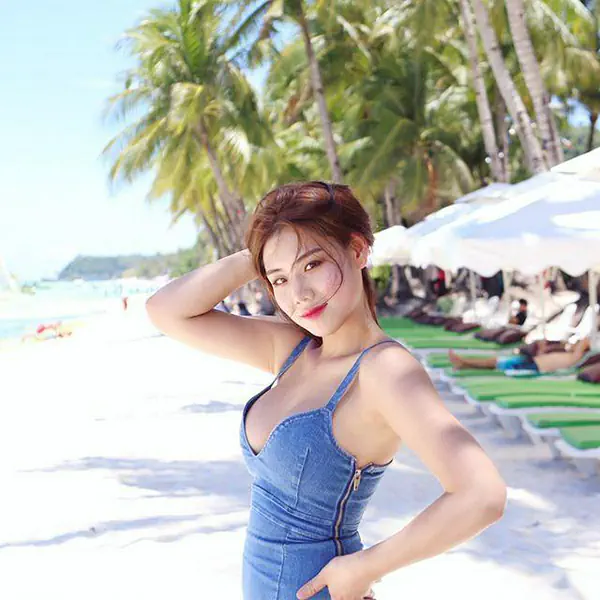 รูปภาพหน้าปกบทความ:สาวอวบไม่ต้องกังวล อวบๆนี่แหละดี เซ็กซี่น่ามอง ส่อง '30 แฟชั่นสาวอวบ' จาก IG : cr5p__br