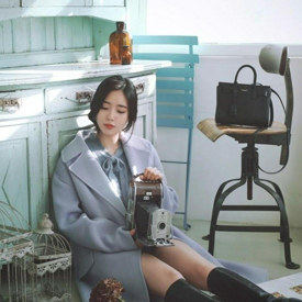 รูปภาพหน้าปกบทความ:รวมไอเดีย 'การแต่งตัวสไตล์เฟมินีน' ของสาวเกาหลี ที่สาวไทยห้ามพลาด!