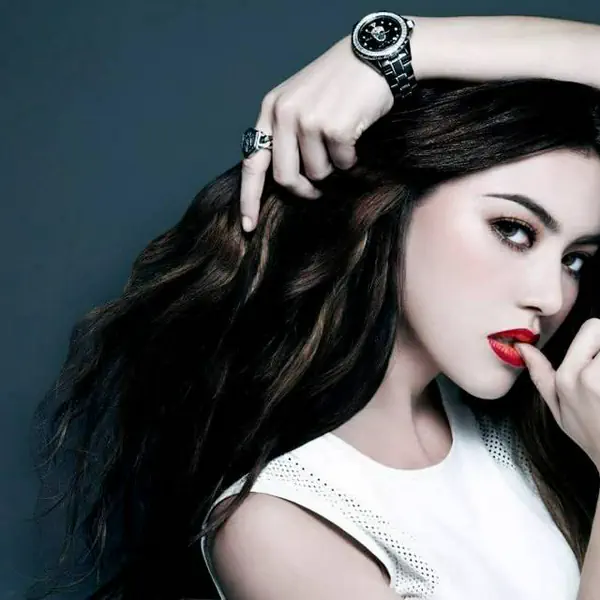 รูปภาพหน้าปกบทความ:5 ดาราสาวไทย 'หน้าคม' สวยเฉียบคมทุกองศา