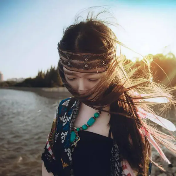 รูปภาพหน้าปกบทความ:รวม ทรงผม สไตล์สาว 'โบฮีเมียน' สวย เซอร์ โดนใจ ♥