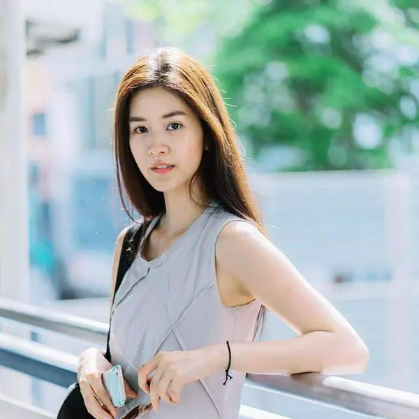 รูปภาพหน้าปกบทความ:ส่อง 26 ไอเดีย 'ผมตรงยาว' ที่สาวเอเชียคู่ควร มีเสน่ห์ ความเป็นธรรมชาติ