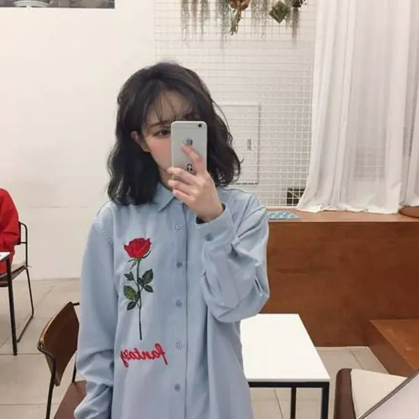 รูปภาพหน้าปกบทความ:20 ไอเดีย 'ทรงผมสั้น-ประบ่า ดัดลอน' สไตล์สาวเกาหลี สวยเก๋ มีความดูดี!
