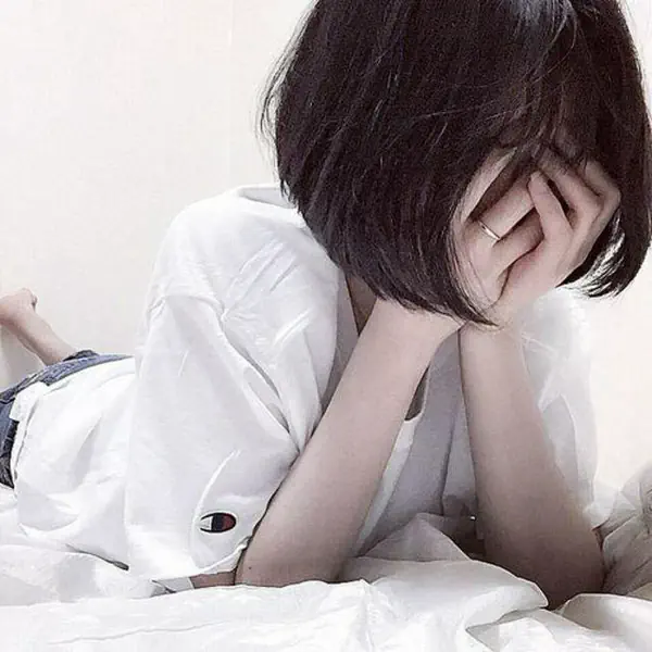 รูปภาพหน้าปกบทความ:5 วิธี 'ดูแลตัวเองเมื่อป่วย' หากต้องอยู่คนเดียว T^T
