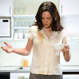 รูปภาพหน้าปกบทความ:7 เคล็ดลับ 'ขจัดรอยเปื้อน' บน เสื้อผ้า ให้ ขาว หมดจด !