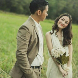 รูปภาพหน้าปกบทความ:ตาร้อนผ่าว!! กับ โมเมนต์หวานของหนุ่มโอม Cocktail กับ สาวเพนภรรยาสุดสวย ❤