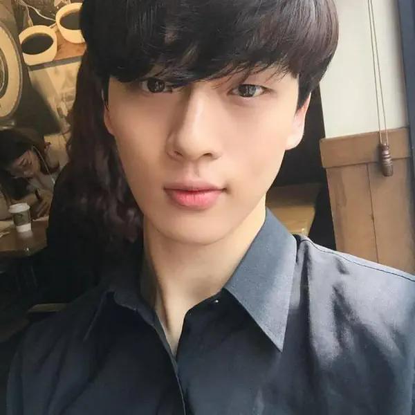 รูปภาพหน้าปกบทความ:พาส่องนายแบบเกาหลี ขาวตี๋ หุ่นดี IG: @kangmeen ใจละลายเลยค่ะโอปป้า! #ผู้ชายหล่อบอกต่อด้วย