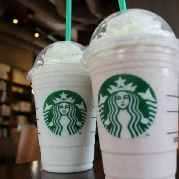 รูปภาพหน้าปกบทความ:4 สูตรเครื่องดื่ม Starbucks แสนอร่อย ทำเองได้ง่ายๆ