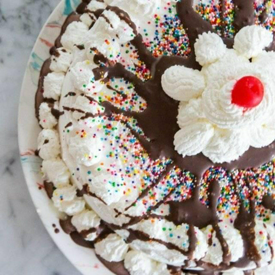 รูปภาพหน้าปกบทความ:มาทำ 'เค้กไอศกรีม' ฉบับโฮมเมด แสนอร่อย กันเถอะ!