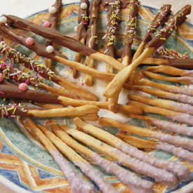 รูปภาพหน้าปกบทความ:แท่งเดียวไม่เคยพอ! " Homemade Chocolate Pocky " (♥ó㉨ò)ノ♡