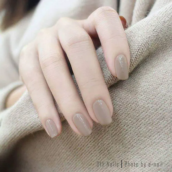 รูปภาพหน้าปกบทความ:สีเล็บ 6 โทนสีสุภาพ ที่สามารถทาได้ทุกโอกาส ไม่ผิดกาลเทศะ