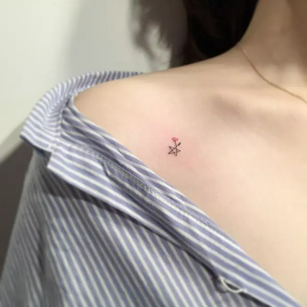 รูปภาพหน้าปกบทความ:แชร์ไอเดีย สักลายเล็กๆ สวยน่ารัก ดูไม่เยอะ จาก IG : playground_tat2