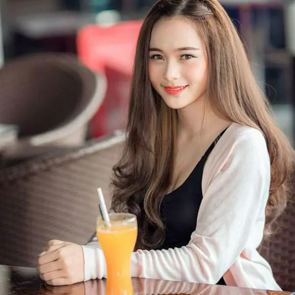 รูปภาพหน้าปกบทความ:6 วิธี 25 ทรง กับ การ 'เก็บผม' สำหรับสาวผมยาว เรียบร้อยน่ารัก มีความคุณหนู