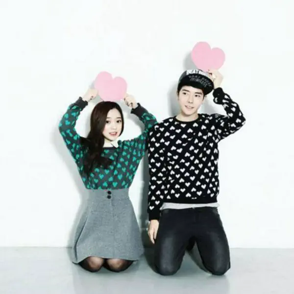 รูปภาพหน้าปกบทความ:12 วิธี "มุ้งมิ้งกับแฟน" แบบ ไร้เรื่องบนเตียง !!