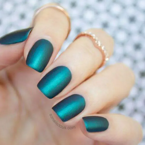 รูปภาพหน้าปกบทความ:รวมไอเดียเพ้นท์เล็บ Green Metalic Nails สีเขียว 'ปีกแมลงทับ' ลึกลับ ยั่วใจให้เพ้นท์ตาม