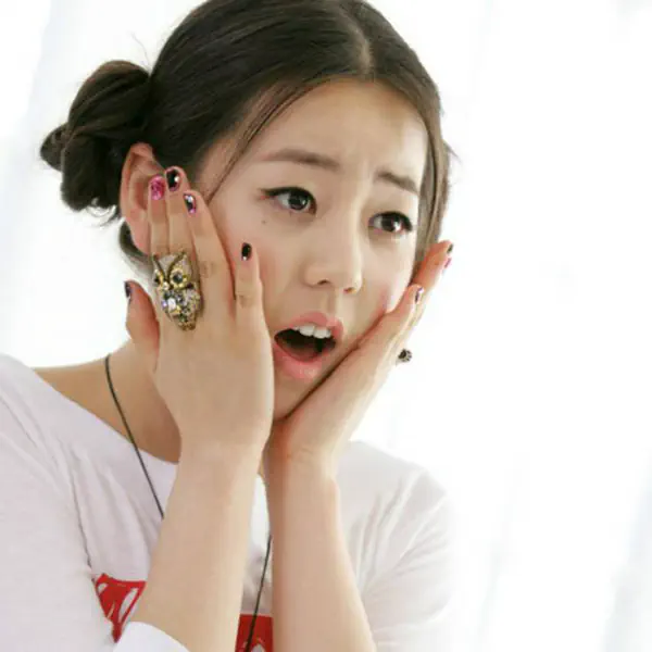 รูปภาพหน้าปกบทความ:หน้าเรียวต้องมา! 10 ท่าบริหาร ลดแก้มให้เล็กลง