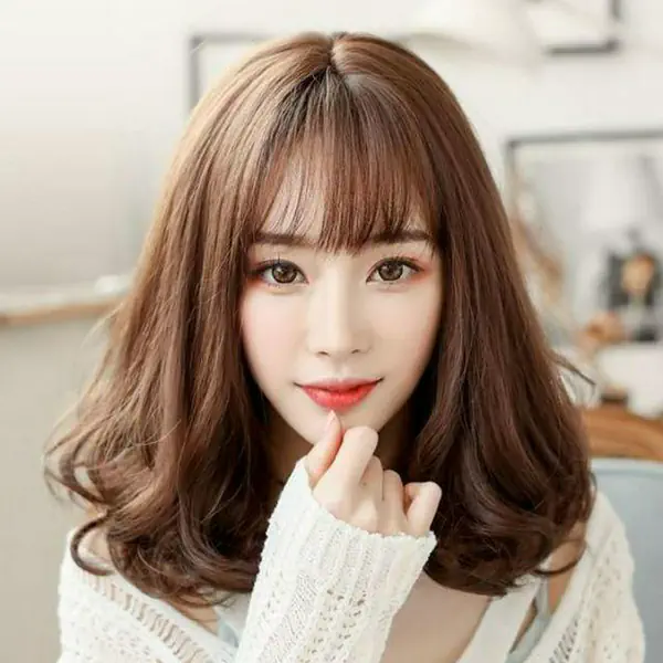รูปภาพหน้าปกบทความ:20 ไอเดียการเซ็ตปลายผมของ 'สาวผมประบ่า' สวยแบบหลายสไตล์ ♡