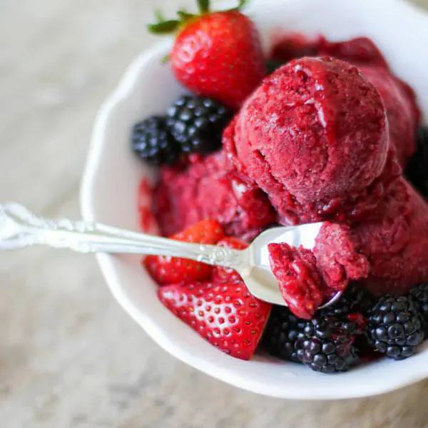 รูปภาพหน้าปกบทความ:6 เมนูของหวาน แคลอรี่ต่ำกว่า 200 กินได้ ไม่อ้วน