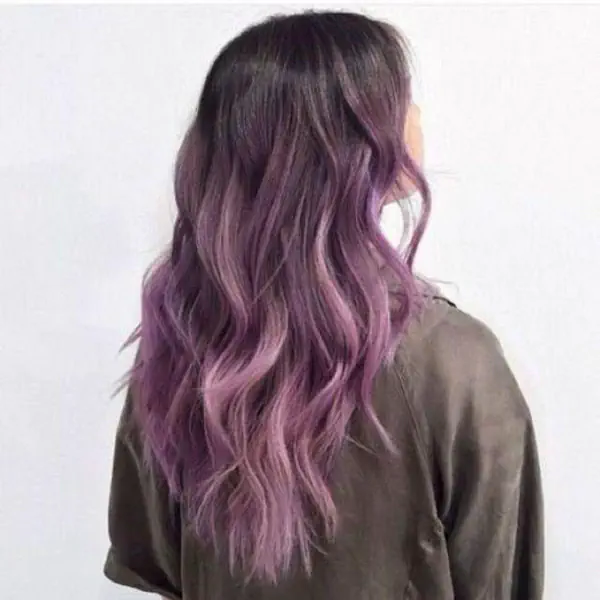 รูปภาพหน้าปกบทความ:รวมไอเดียการย้อมผม 'โคนสีเข้ม ปลายผมสีอ่อน' รับเทรนด์สีผมปี 2018!