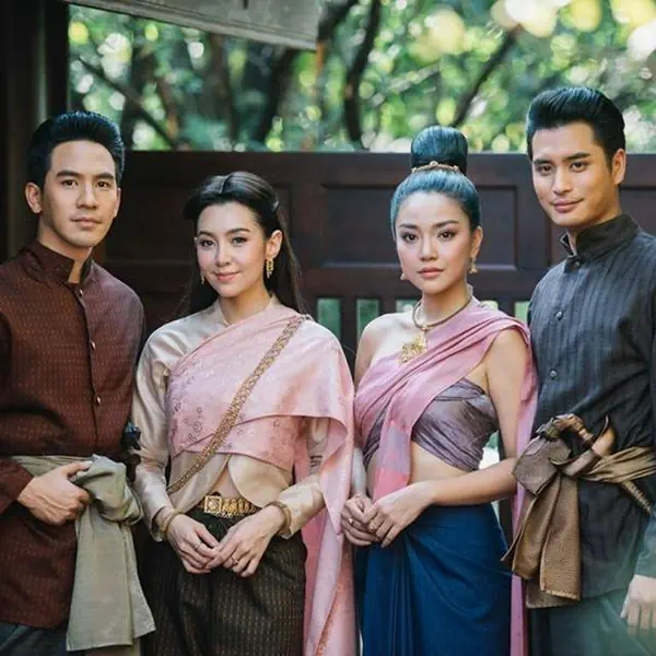 รูปภาพหน้าปกบทความ:เปิดประวัติตัวละครเรื่อง 'บุพเพสันนิวาส' ที่มีอยู่จริงในประวัติศาสตร์ไทย สมัยแผ่นดินสมเด็จพระนารายณ์มหาราช