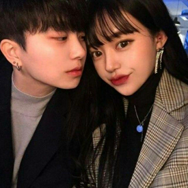 รูปภาพหน้าปกบทความ:รู้แล้วเขินเวอร์ ! 6 ท่าทีของ ‘เพื่อนหนุ่ม’ เผยมาปุ๊ป แอบชอบเราชัดๆ > <