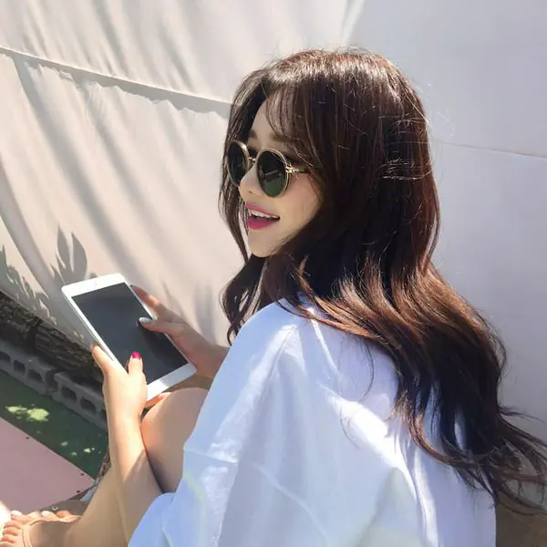 รูปภาพหน้าปกบทความ:ทักแชทยังไงให้ได้แฟน! 8 รูปแบบ 'ข้อความแชท' เต๊าะได้ ชนะใจหนุ่มที่ชอบ #คนสวยต้องอ่อยเป็น ♡