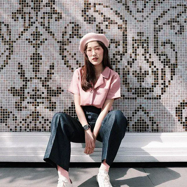 รูปภาพหน้าปกบทความ:ส่อง 30 ไอเดีย แต่งตัวด้วยเสื้อผ้า 'สีชมพู' ยังไงไม่ให้หวานเลี่ยน #ไม่ใช่สาวหวาน