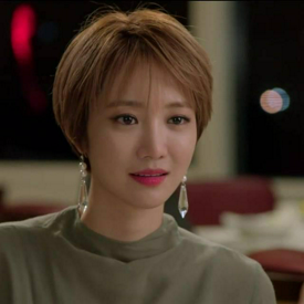 รูปภาพหน้าปกบทความ:รวมแฟชั่นของ 'โกจุนฮี (Go Joon Hee)' จากซีรีย์ She was pretty