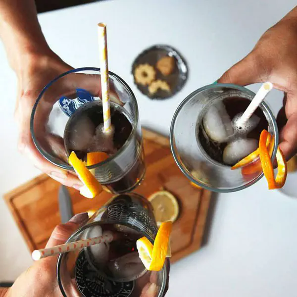 รูปภาพหน้าปกบทความ:สูตรเครื่องดื่ม "Iced Coffee Soda" กาเเฟเย็นสูตรซ่าไม่ซ้ำใคร