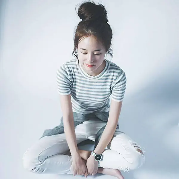 รูปภาพหน้าปกบทความ:8 ทรงผมสวยๆ สำหรับ 'สาวหัวฟู' สวย ดูดี ทำง่าย !