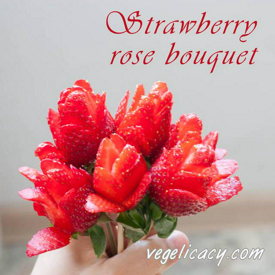 รูปภาพหน้าปกบทความ:วิธีทำ 'สตรอเบอร์รี่เป็นดอกกุหลาบ' ง่ายๆ สวยอร่อย