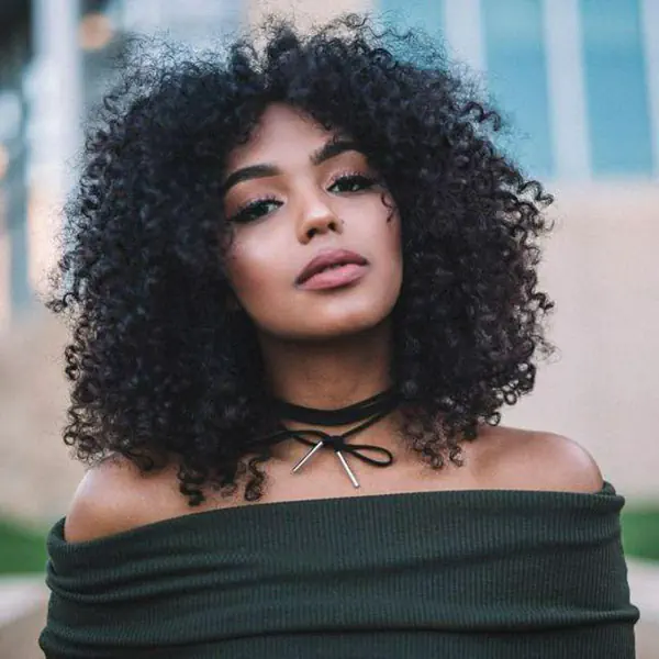 รูปภาพหน้าปกบทความ:สวยแบบไม่แคร์สื่อ! ด้วยทรงผม Afro สุดชิค สาวไทยก็ทำได้! #ยิ่งผิวแทนก็ยิ่งแซ่บ!
