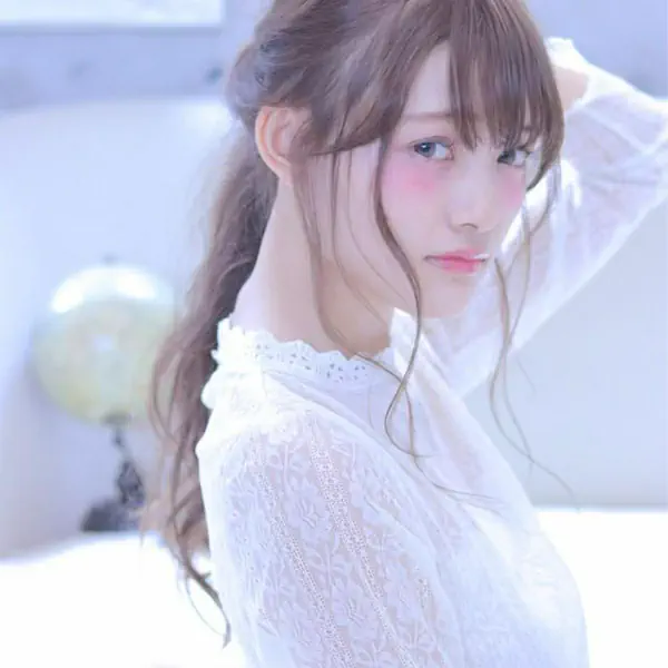รูปภาพหน้าปกบทความ:20 ไอเดียผมหางม้าสไตล์ญี่ปุ่น น่ารัก #ทำผมหางม้าสวยๆ ไปเรียนกัน