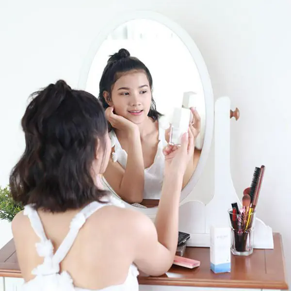 รูปภาพหน้าปกบทความ:มาทำความเข้าใจ!! กับข้อดีข้อเสียของ SERUM VS CREAM