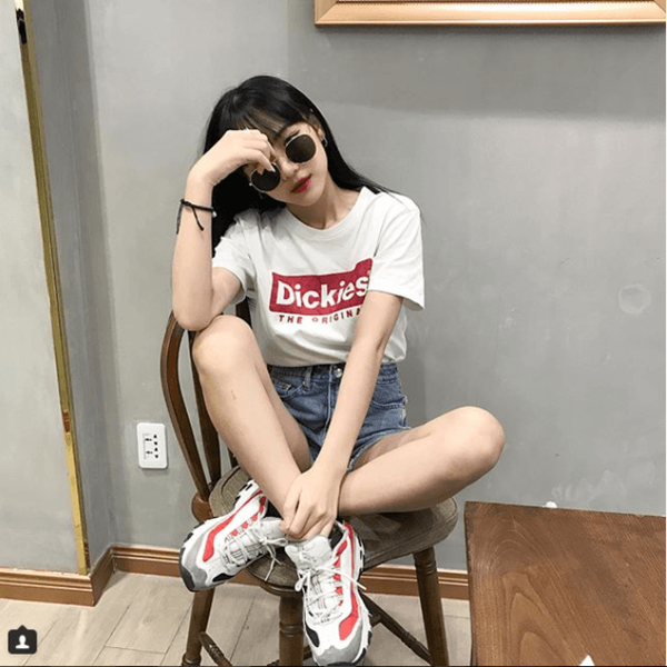 รูปภาพหน้าปกบทความ:22 ไอเดียแต่งตัว "สำหรับสาวมีผมหน้าม้า" แต่งง่ายสไตล์ชิคๆ จากไอจี bao.hanhan