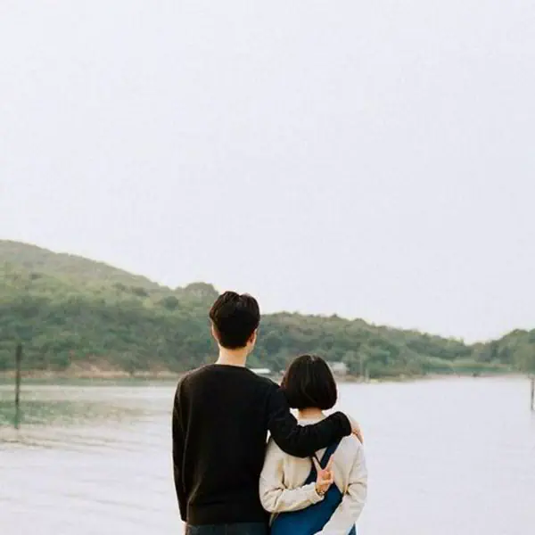 รูปภาพหน้าปกบทความ:จับไต๋ให้ชัวร์!! 6 ข้อ ที่หนุ่มๆ แสดงออกว่า "จีบ" เราอยู่ อยากให้เรารู้ว่ามีใจ
