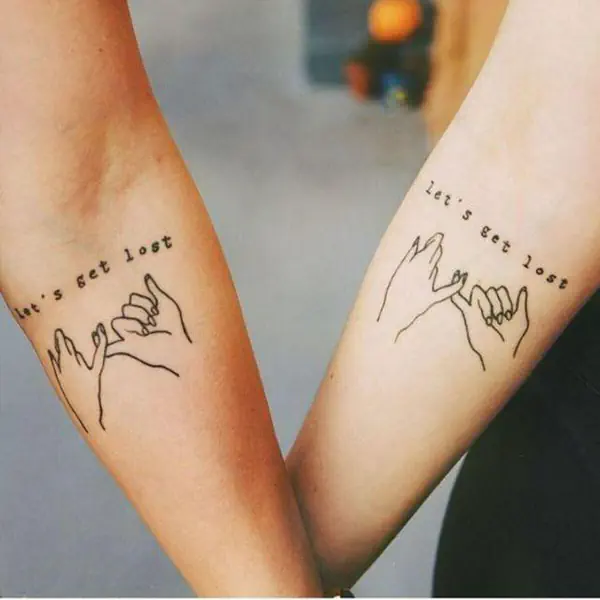 รูปภาพหน้าปกบทความ:เจ๋งดับเบิ้ล ไอเดีย 'แทททูมิตรภาพ' แบบเกี่ยวก้อยสัญญาใจ รู้ๆ กันอยู่ของเรา 2 คน