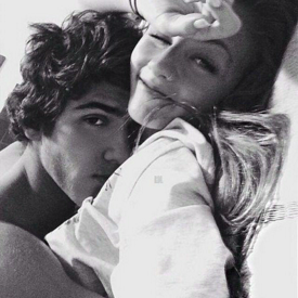 รูปภาพหน้าปกบทความ:หลงรักจนโงหัวไม่ขึ้น 7 พฤติกรรมทำแล้วผู้ชายสาย ฝ. หลง #โอมจงรักจงหลง