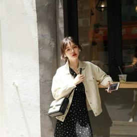 รูปภาพหน้าปกบทความ:ส่อง! 20 ไอเดียแมทช์แฟชั่น "เสื้อคลุม" สวยอินเทรนด์ สไตล์สาวเกาหลี!