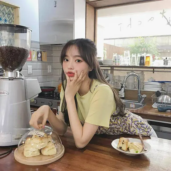 รูปภาพหน้าปกบทความ:แนะทริค 'เล่น Instagram ยังไงให้สวย มีเสน่ห์ มีคุณค่า ได้ใจหนุ่ม' โดยไม่ต้องโป๊เปลือย! ♡