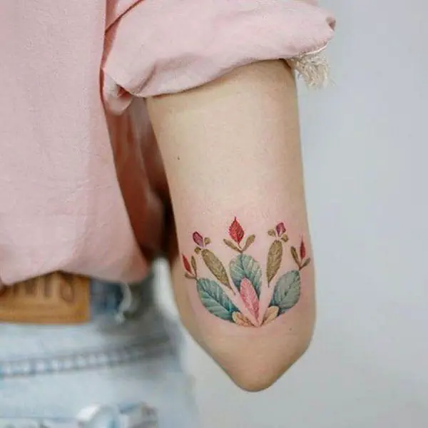 รูปภาพหน้าปกบทความ:สวยสุดเริ่ด ไอเดียลายสักน่ารักตรง 'ข้อศอก' เติมความชิค ด้วยลายสักคิ้วท์ ๆ กันเถอะ