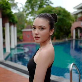 รูปภาพหน้าปกบทความ: สวยและรวยมาก! ส่องนางเอกหน้าใหม่ 'นาตาลี-ปณาลี' สวยตากลม หน้าครบเครื่องมาก!