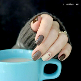 รูปภาพหน้าปกบทความ:สายละมุน กับไอเดียการทำเล็บ "โทนสีน้ำตาล" สวยหวานละมุน น่ารักและดูสุภาพ