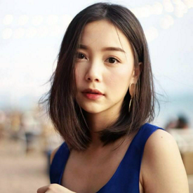 รูปภาพหน้าปกบทความ:ใจไม่กล้าตัดสั้น! เก็ทลุคซอฟต์ๆ เป็น "สาวผมประบ่า" สวยพอดี ๆ ไม่ยาวไป ไม่สั้นไป!